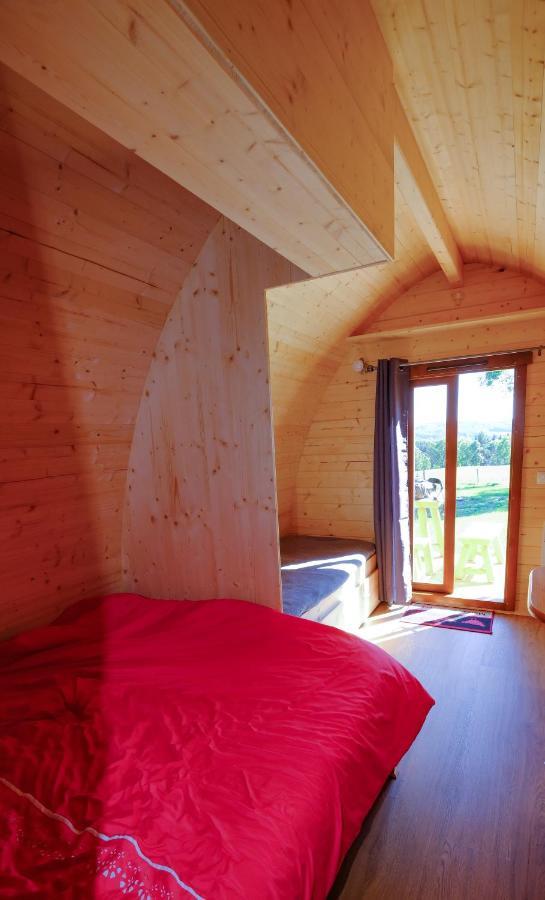 Les Roulottes De La Ferme Des Chanaux Saint-Julien-d'Ance Eksteriør bilde